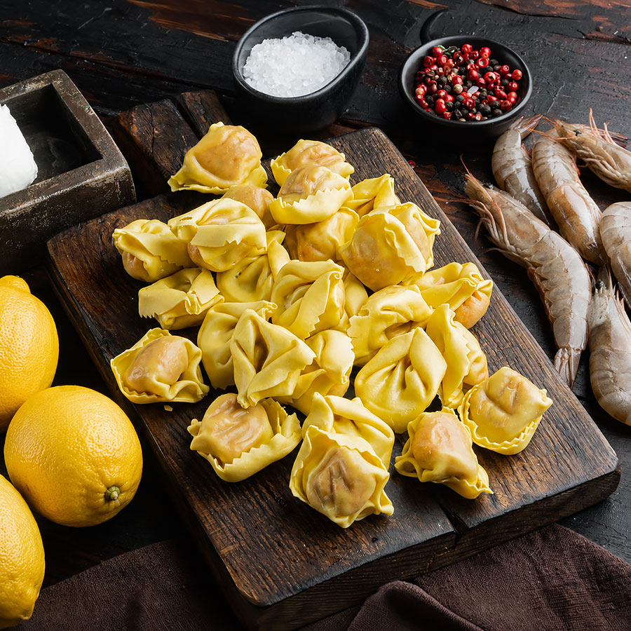 Tortelloni mit Garnelen und Zitrone